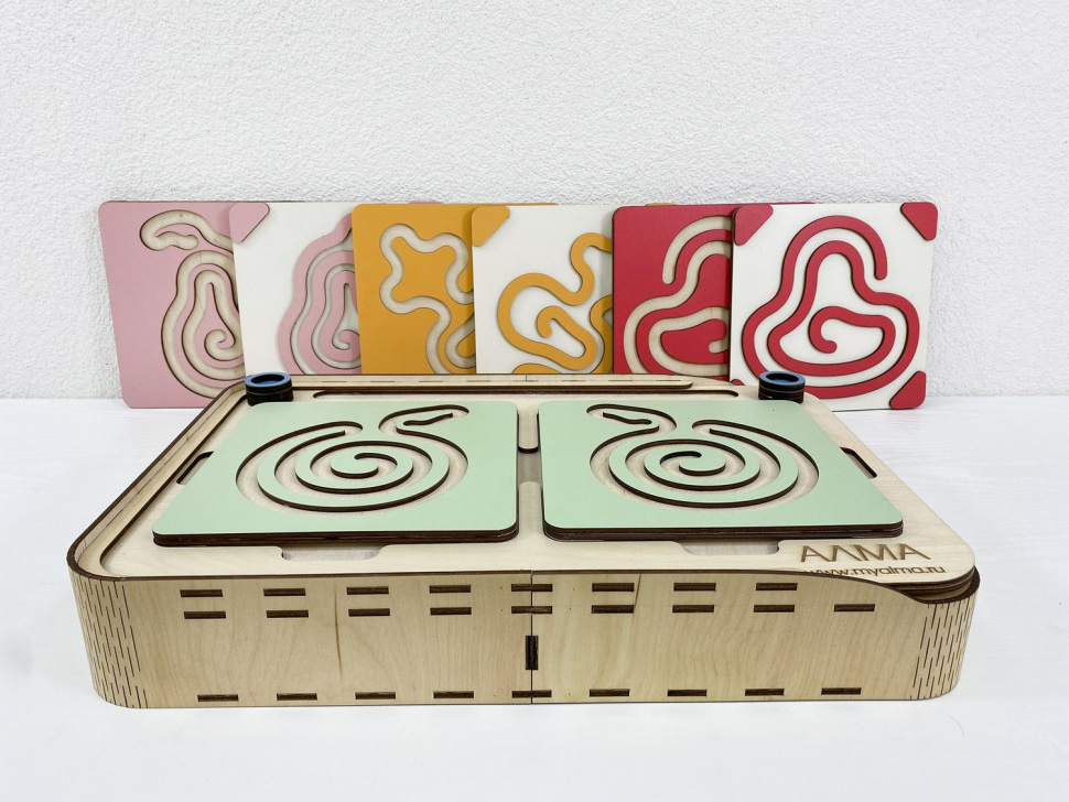 ALMA neurosimulator: interhemispheric labyrinth (fruits and vegetables)