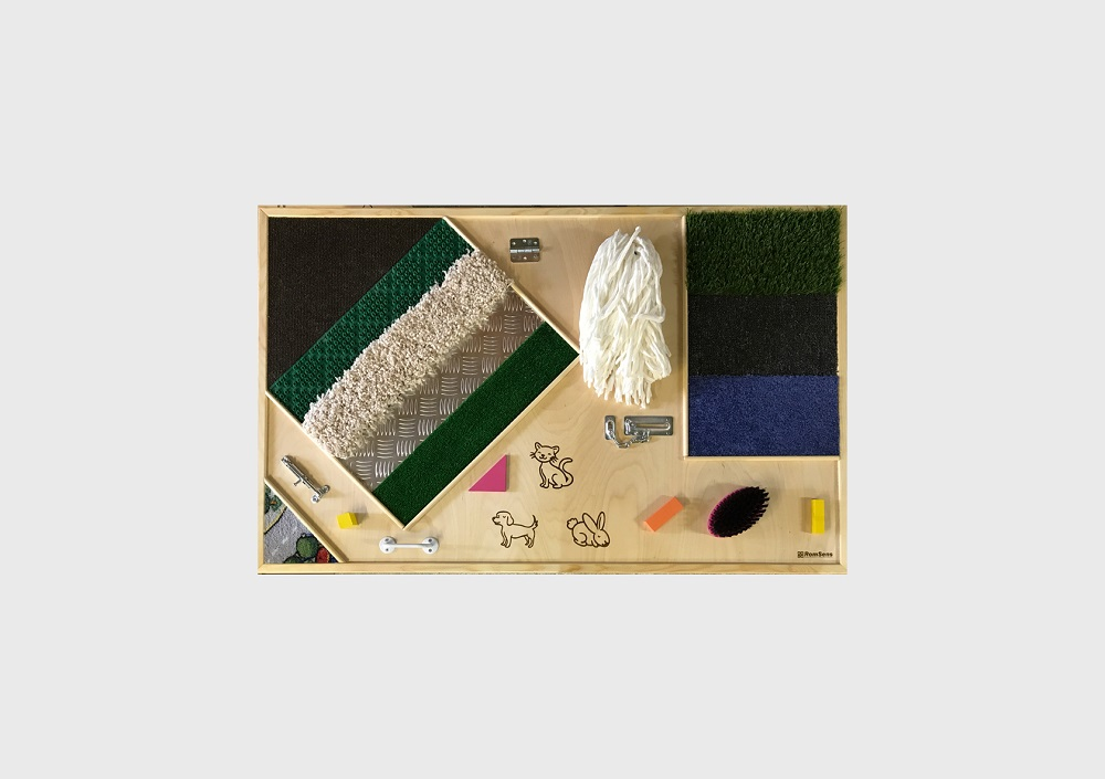 Tactile panel with decorative elements Romsens