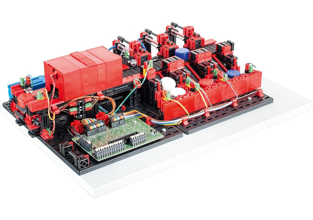 Набор Fischertechnik сортировочный конвейер с датчиком цвета / Sorting Line with Color Detection 24V 536633