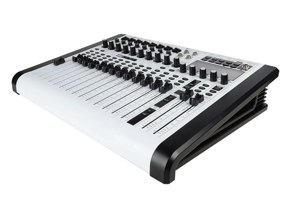 Цифровой микшерный пульт Intrend ITMIX-D8-4