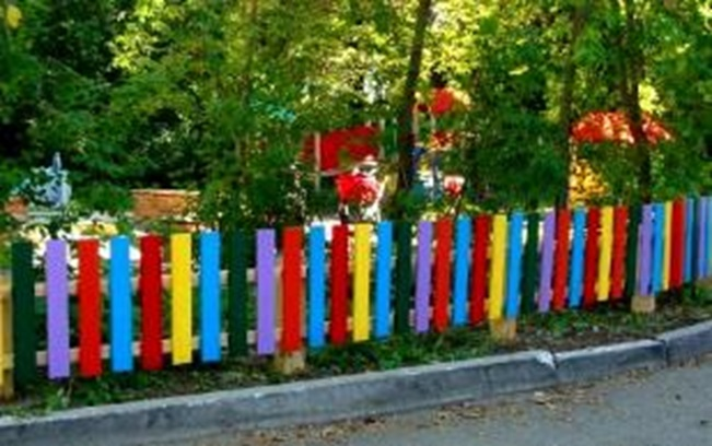 Забор деревянный крашеный "Мишка"