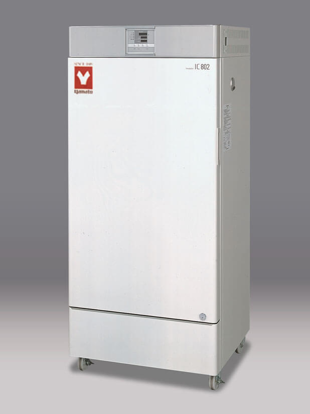 Инкубатор YAMATO IC802 (318 л, до +80 ℃,естественная конвекция)