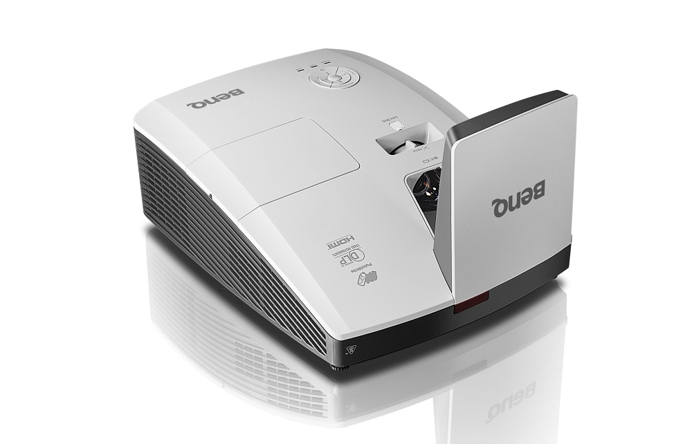 Мультимедийный проектор BenQ MW855UST+